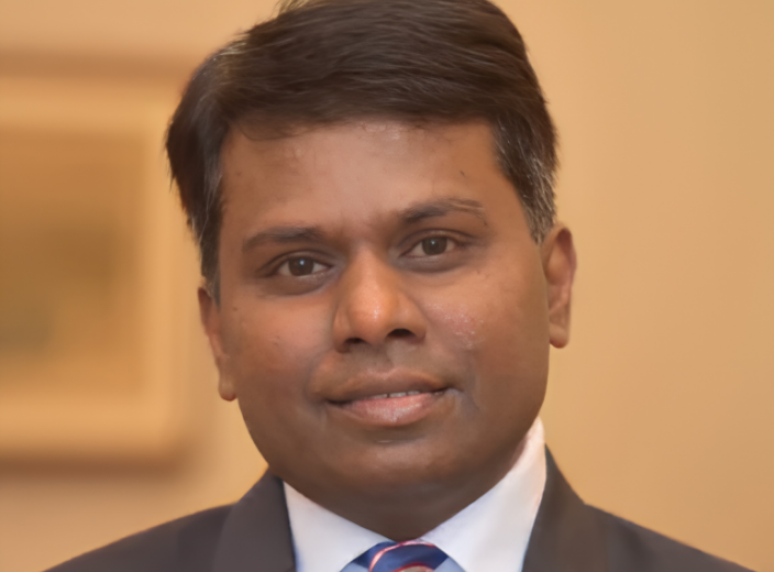 Dr Raja Singaram