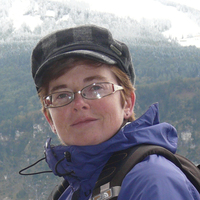 Dr Michelle Comber