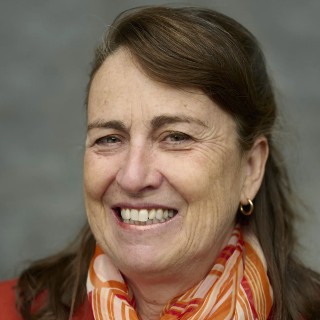 Dr Una Murray