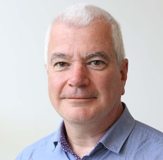 An Dr Graham Isaac