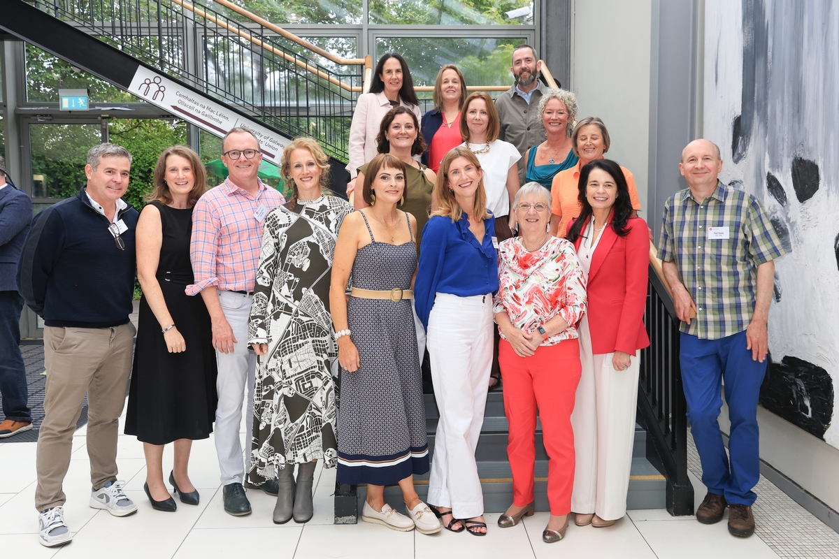 UniAlumni-29761200.jpg (0.8 MB)