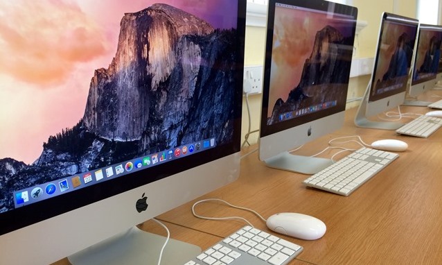 Apple iMacs in Mac suite