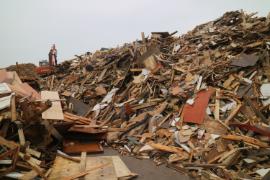 02 Mixed wood waste