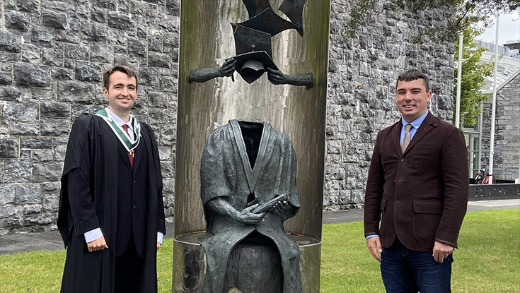 Oifigeach Oideachais Taistealaithe